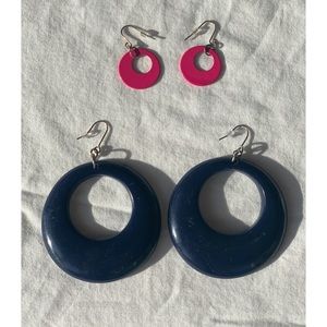 💍💫 2 pairs of ‘80’s hoop earrings blue and pink